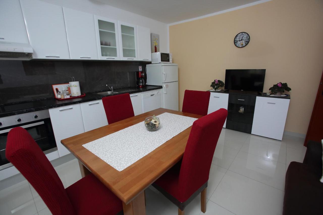 Apartman Luka Split Zewnętrze zdjęcie